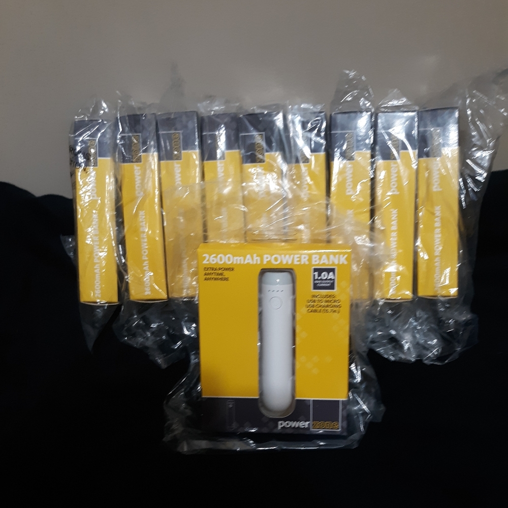 Lot Of 10 Power Zone 2600 mAh Power Banks